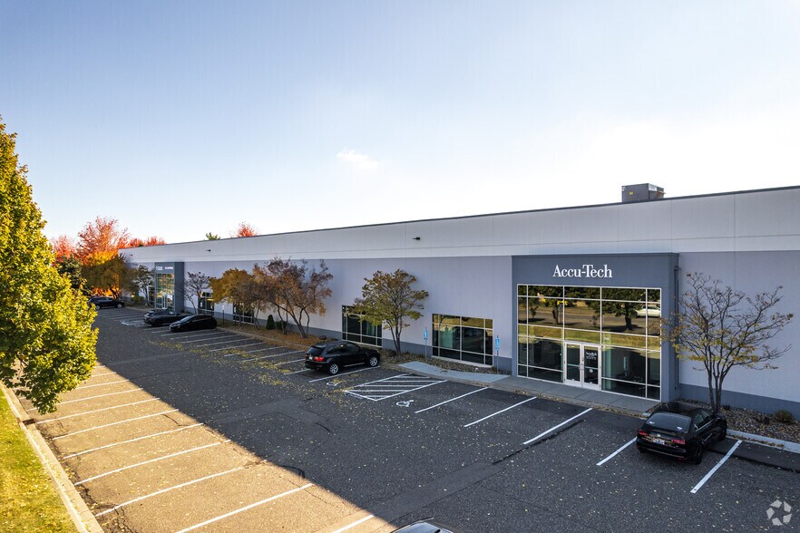 Primary Photo Of 9775 85th Ave N, Maple Grove Warehouse For Lease