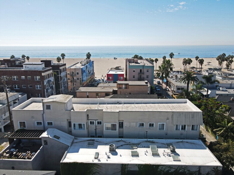 More Photos Of 30 Dudley Ave, Venice Apartments For Sale