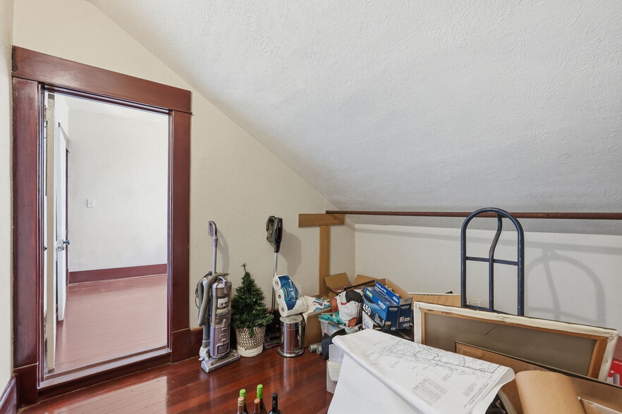 More Photos Of 1004 N 6th Ave, Tucson Office For Sale