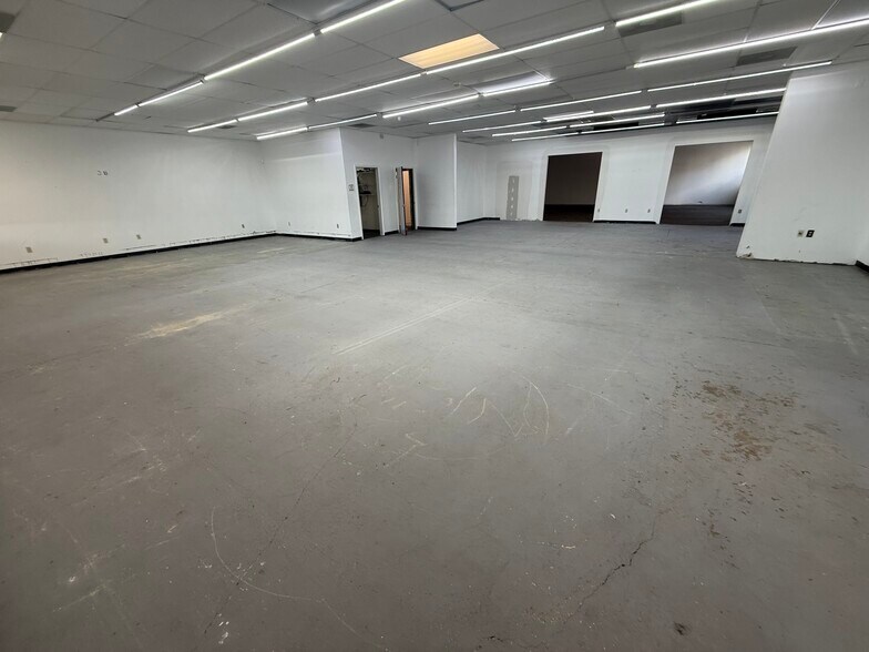 More Photos Of 711-715 W Broad St, Hazleton Freestanding For Lease