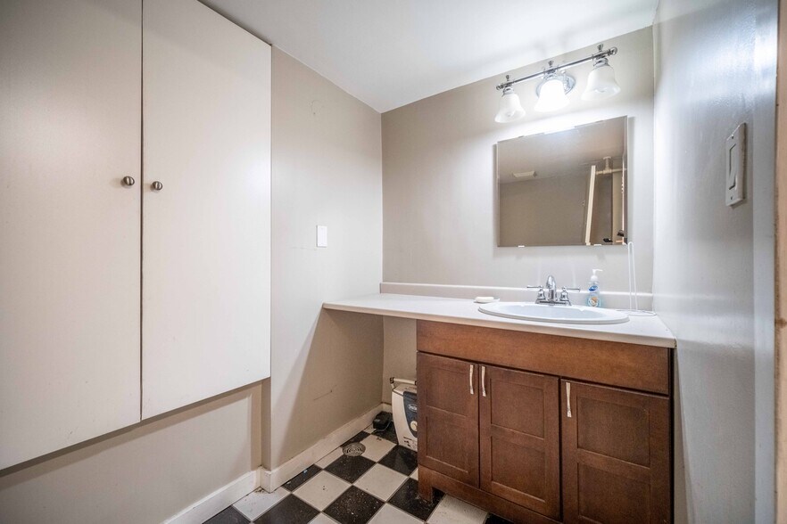 More Photos Of 3440 W Broadway, Vancouver Apartments For Sale