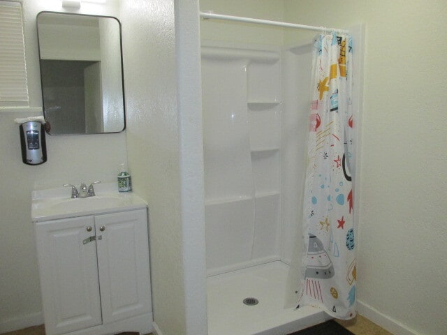 More Photos Of 901 E University Dr, Mesa Shelter For Sale