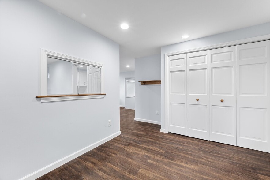 More Photos Of 143 Boston Post Rd, Waterford Office Residential For Sale