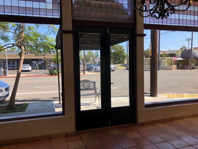 More Photos Of 1605-1615 1/2 W Lewis St, San Diego Storefront Retail Residential For Lease