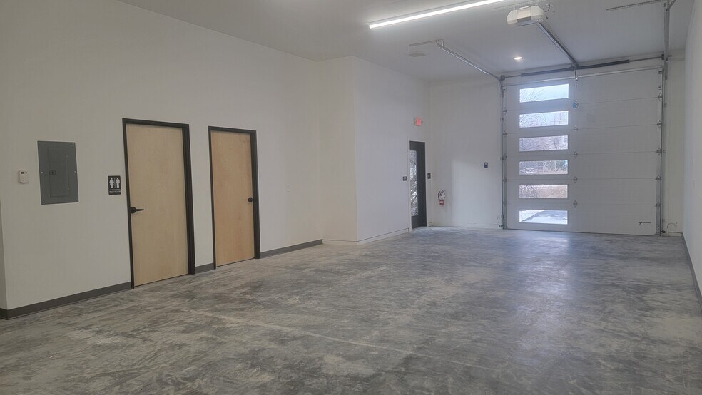 More Photos Of 21 Meridian Ct, Kalispell Light Distribution For Sale