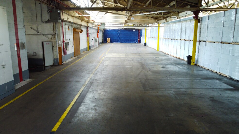 More Photos Of 294 Gambee Rd, Geneva Unknown For Lease