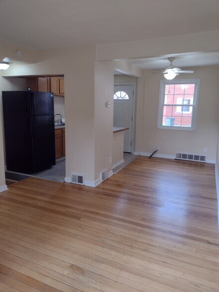 More Photos Of 430 Kenwood Dr, Euclid Apartments For Sale