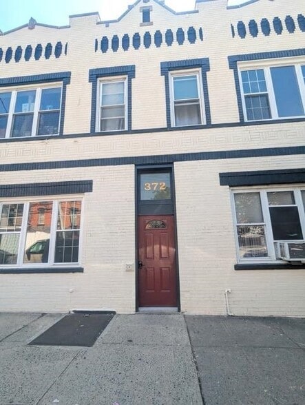 More Photos Of 372 Palisade Ave, Jersey City Apartments For Sale