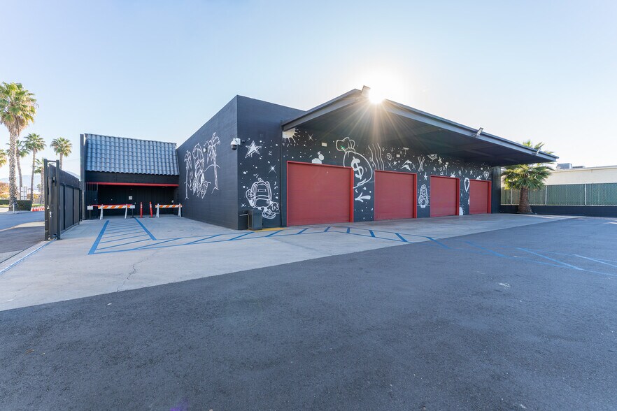 More Photos Of 1090 S Arrowhead Ave, San Bernardino Freestanding For Lease