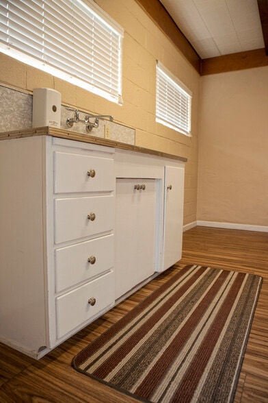 More Photos Of 117 E Fesler St, Santa Maria Office For Sale