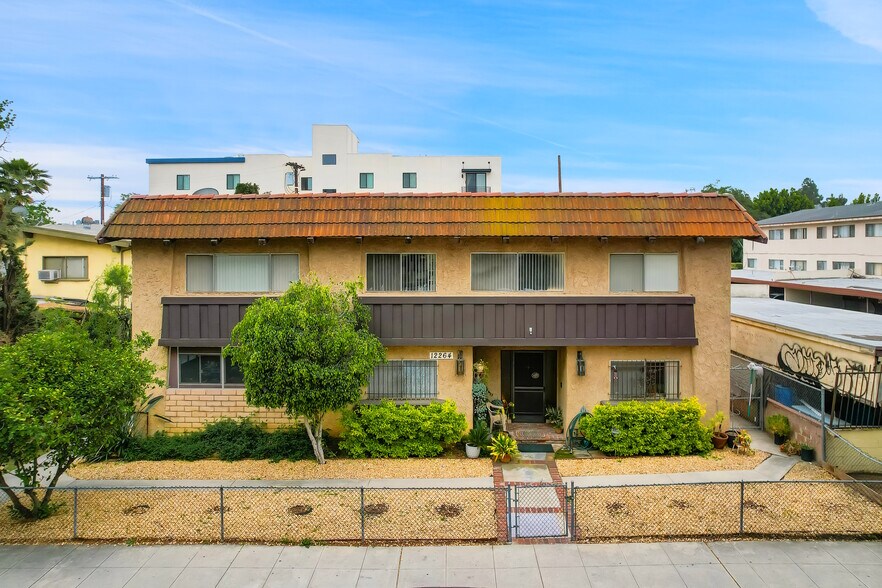 More Photos Of 12264 Chandler Blvd, Valley Village Apartments For Sale