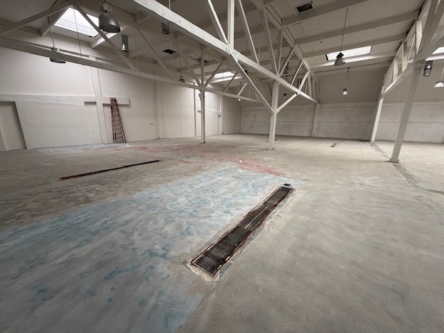 More Photos Of 1970 Carroll Ave, San Francisco Warehouse For Lease