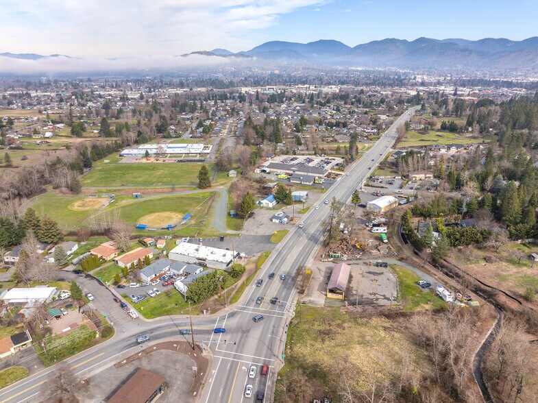 More Photos Of 2521 Williams Hwy, Grants Pass Carwash For Sale