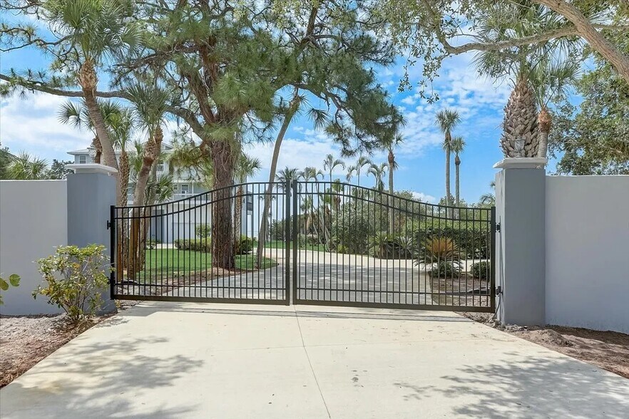 More Photos Of 2424 Bay Dr, Bradenton Land For Sale