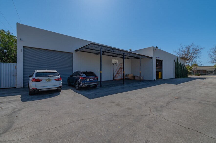 More Photos Of 1781 McGaw Ave, Irvine Warehouse For Lease