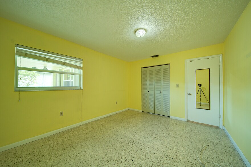 More Photos Of 7358 SW 23rd St, Miami Multifamily For Sale