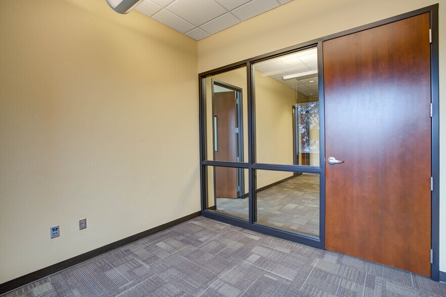 More Photos Of 9240 Explorer Dr, Colorado Springs Office For Lease