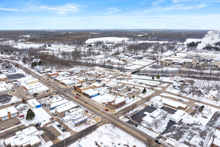 More Photos Of 117 E Allegan St, Otsego General Retail For Sale