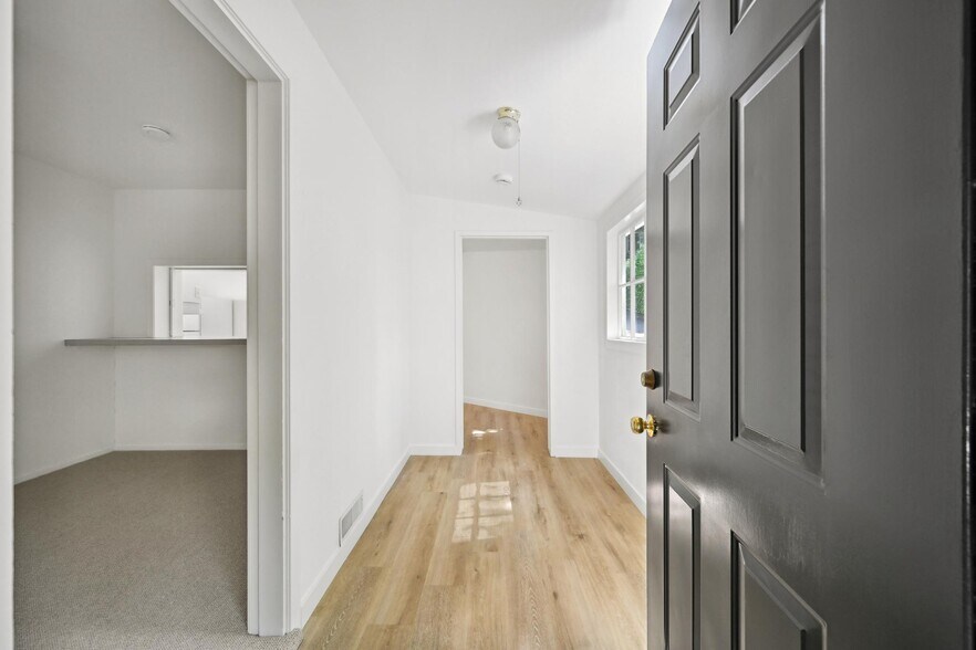 More Photos Of 135 Spring Grove Ave, San Rafael Multifamily For Sale