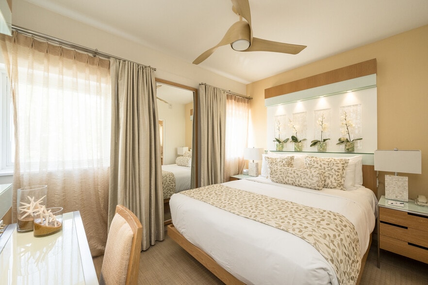 More Photos Of 1401 Simonton St, Key West Hotel For Sale