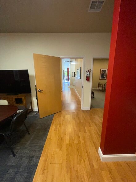 More Photos Of 110 Ormond Center Ct, Destrehan Freestanding For Lease