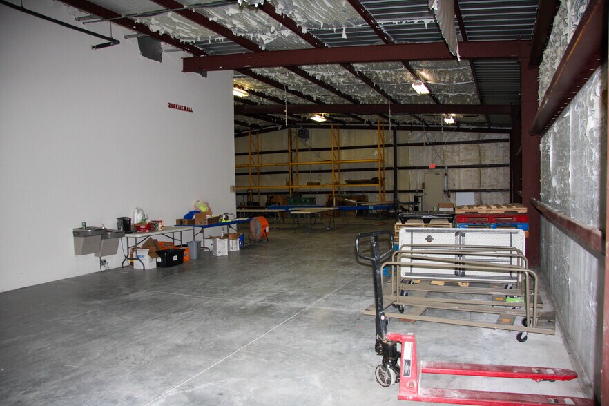 More Photos Of 1301 Government St, Pensacola Flex For Sale