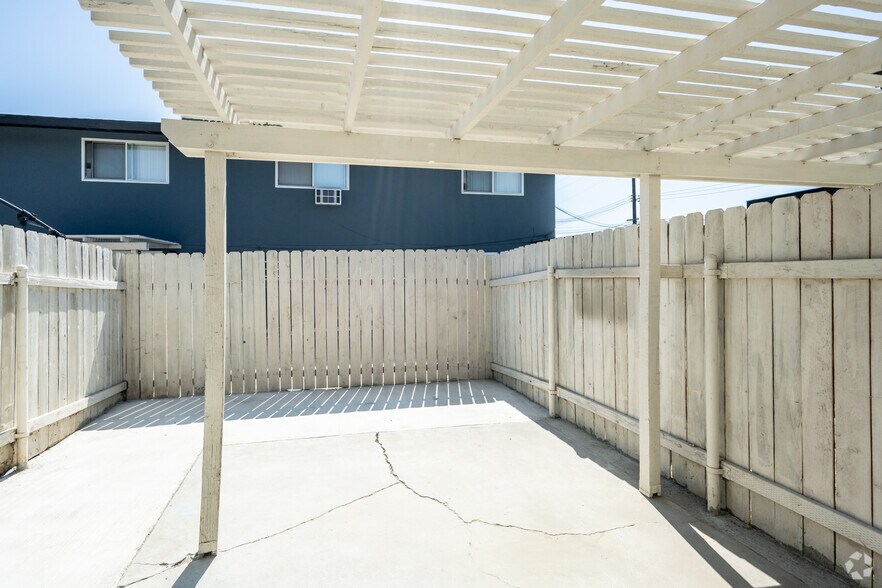 More Photos Of 205 S McCoy Rd, Orange Apartments For Sale