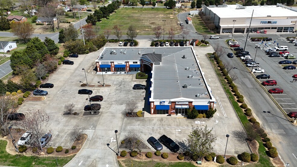 More Photos Of 7878-7892 Idlewild Rd, Indian Trail General Retail For Sale