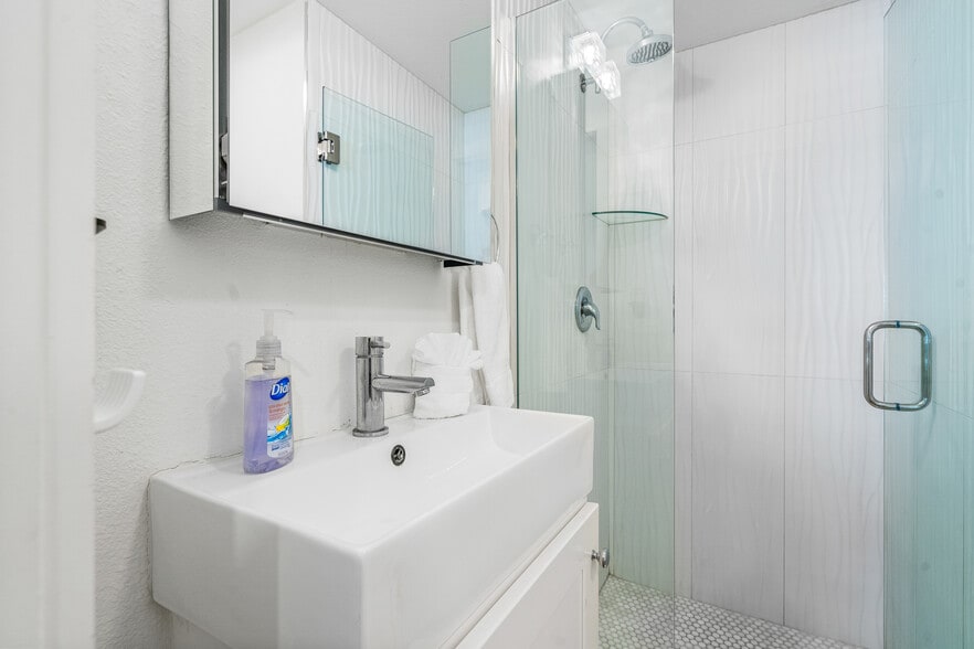 More Photos Of 11450 S Indian River Dr, Sebastian Hotel For Sale