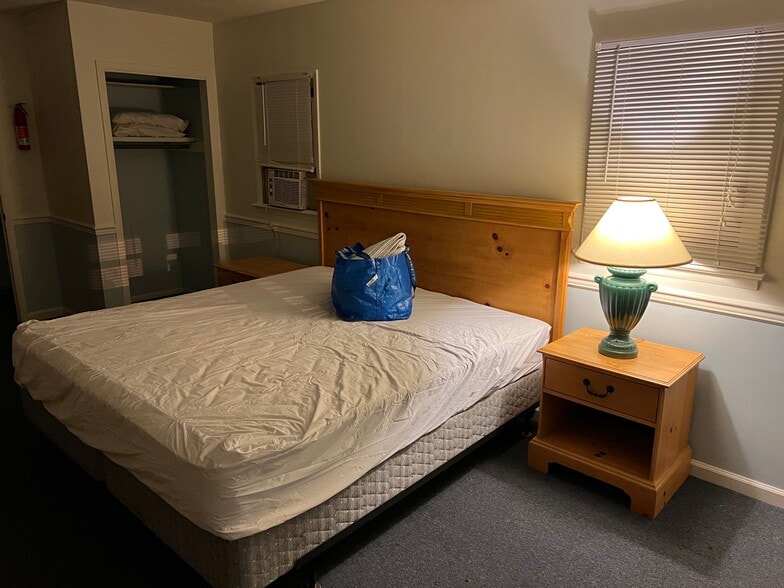 More Photos Of 112 N River Dr, Jarvisburg Hotel For Sale