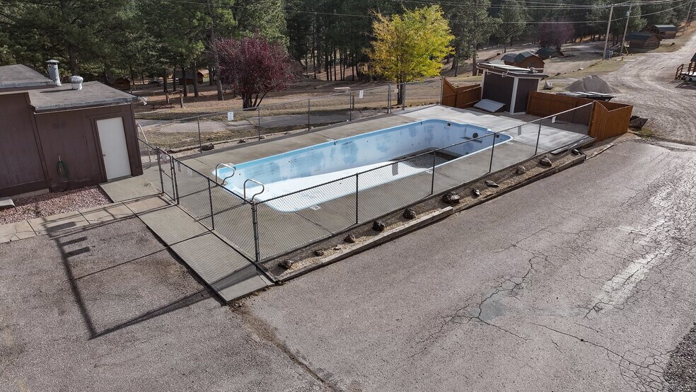 More Photos Of 1116 N 5th St, Custer Trailer Camper Park For Sale