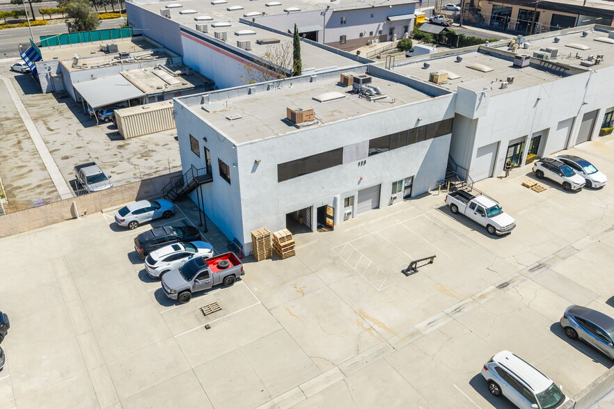 More Photos Of 127-129 S 8th Ave, La Puente Warehouse For Sale