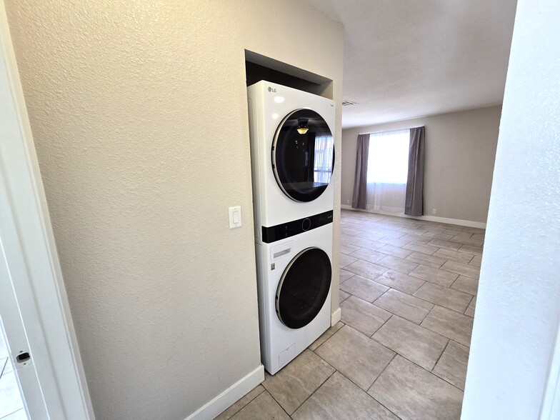 More Photos Of 4300 N Lamont St, Las Vegas Apartments For Sale