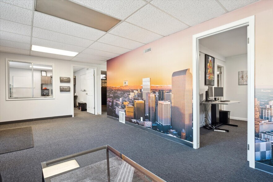 More Photos Of 1050 S Quitman St, Denver Showroom For Sale