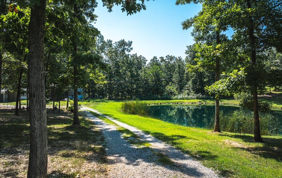 More Photos Of 11726 Highway K, Jadwin Hotel For Sale