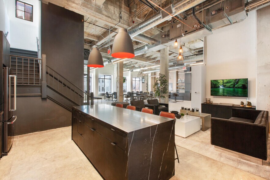 More Photos Of 537 S Broadway, Los Angeles Loft Creative Space For Sale