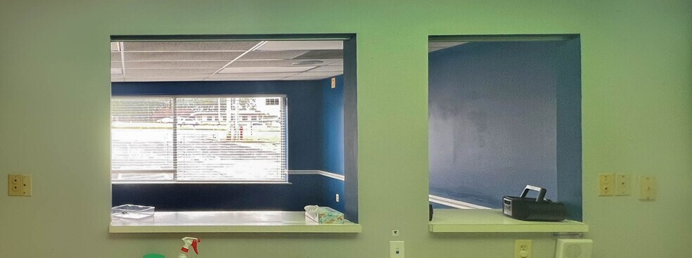 More Photos Of 496 Old Route 66, Saint Robert Office For Lease