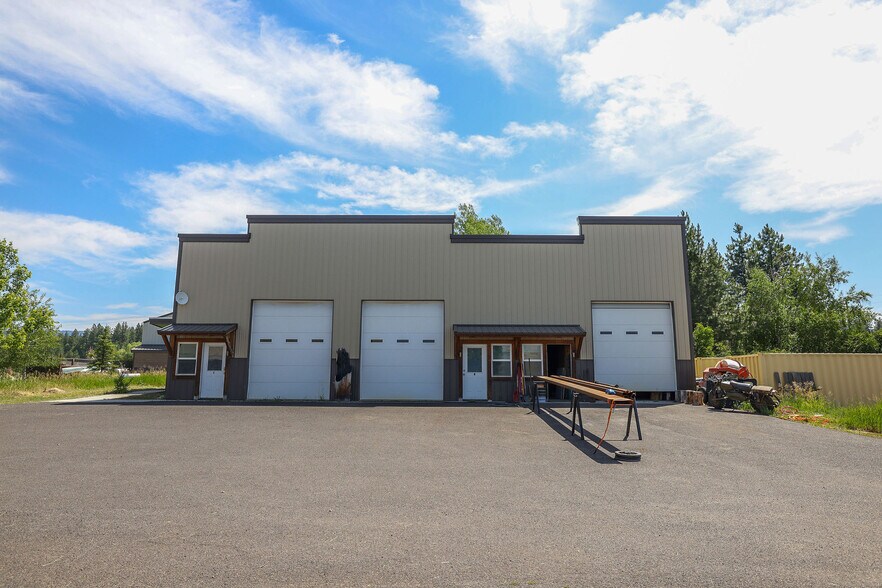 More Photos Of 460 Krahn Ln, McCall Warehouse For Sale