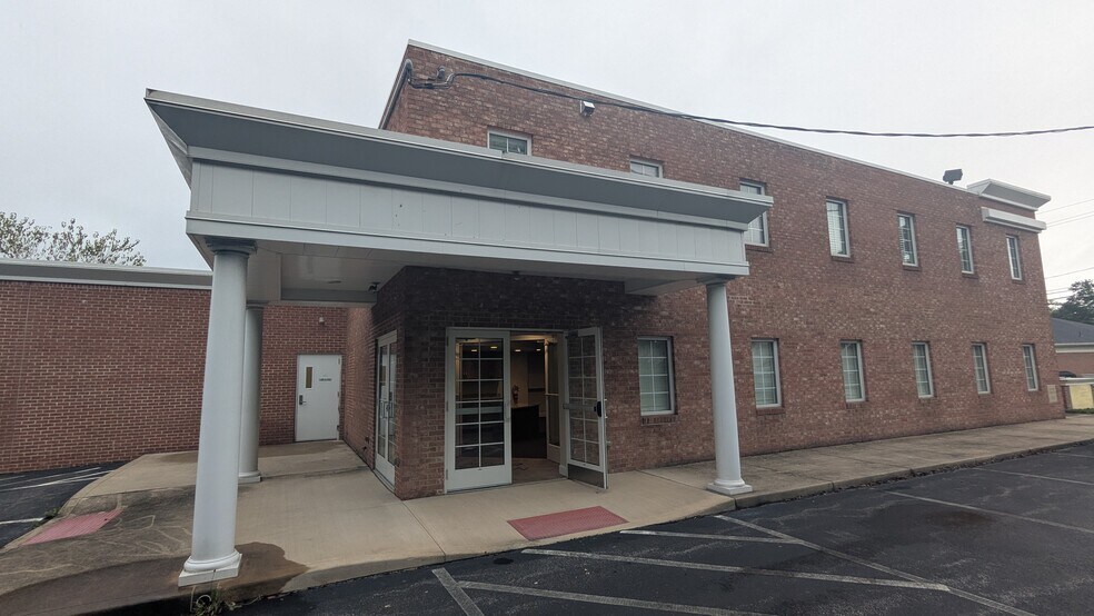 More Photos Of 22100 Mastick Rd, Fairview Park Office For Sale