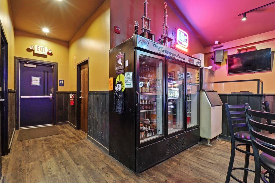 More Photos Of 1477 W Main St, Plymouth Bar For Sale