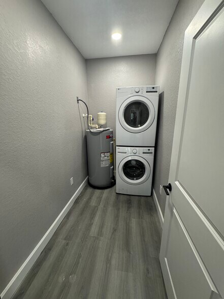 More Photos Of 136 Jack Pine St, Lake Wales Specialty For Sale