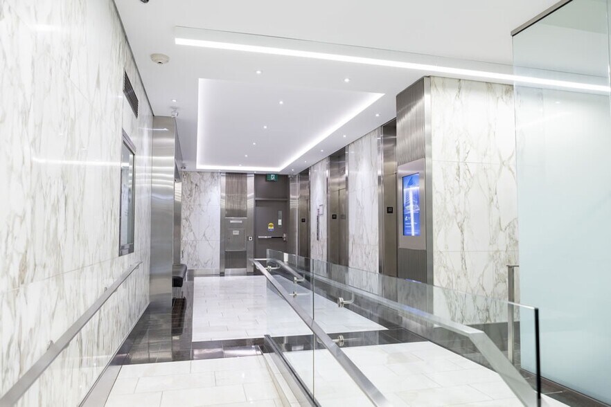 More Photos Of 365 Bay St, Toronto Office For Lease
