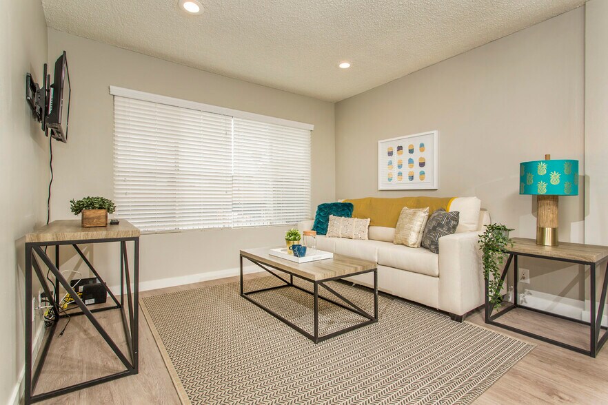 More Photos Of 12128 Ramona Ave, Hawthorne Apartments For Sale