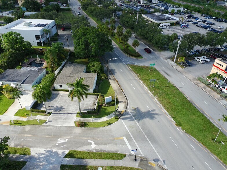 More Photos Of 2718 Conroy Rd, West Palm Beach Office For Sale