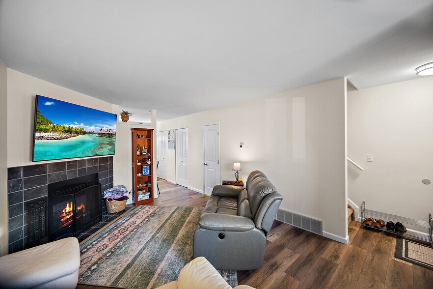 More Photos Of 2350 Split Rock Dr, Colorado Springs Apartments For Sale