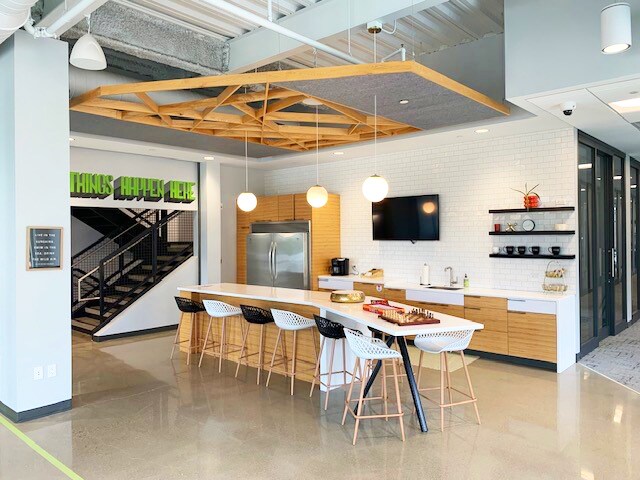 More Photos Of 171 College Ave, Holland Medical For Lease