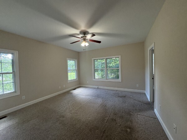 More Photos Of 111 Reeds Ln, Sewanee Multifamily For Sale