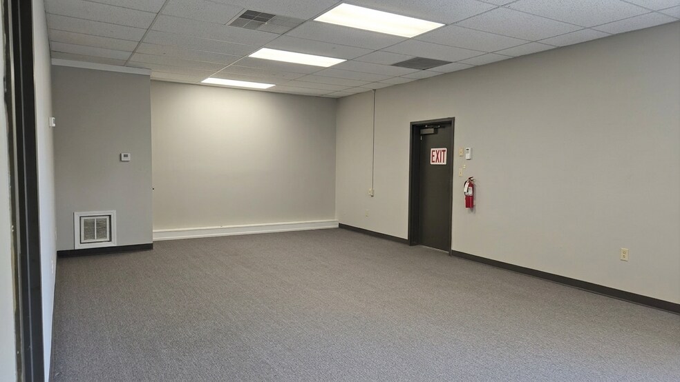 More Photos Of 31-33 Murray Guard Dr, Jackson Office For Lease