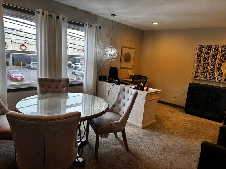 More Photos Of 20 Hicksville Rd, Massapequa Medical For Lease