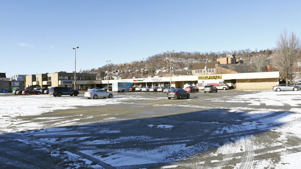 More Photos Of 104-202 Penn Plz, Turtle Creek Storefront Retail Office For Lease